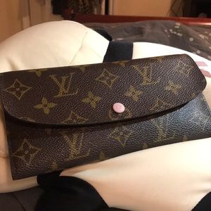 SOLD!!! Louis Vuitton Emelie Rose Ballerine Wallet